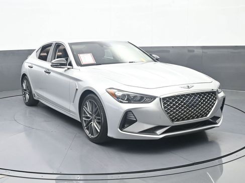 Used 2019 Genesis G70 2.0T Advanced RWD image 9