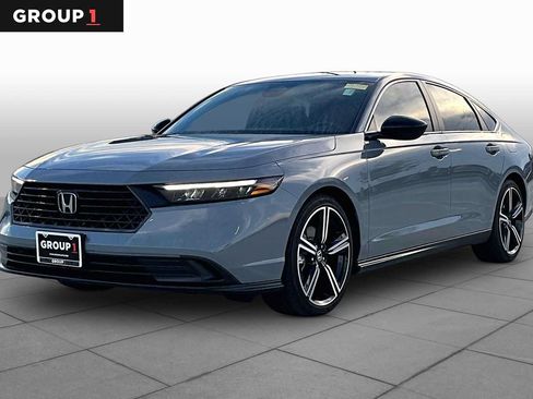 Used 2025 Honda Accord Sport image 1