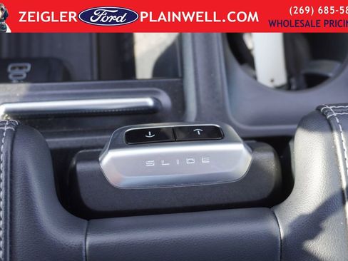 Used 2025 Ford Expedition Max Platinum image 31
