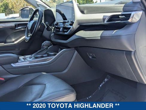 Used 2020 Toyota Highlander Platinum AWD/4WD image 24