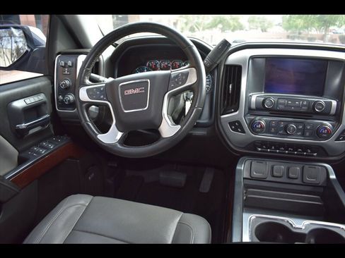 Used 2018 GMC Sierra 1500 SLT AWD/4WD image 29