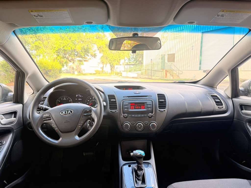 Used 2018 Kia Forte LX FWD image 12
