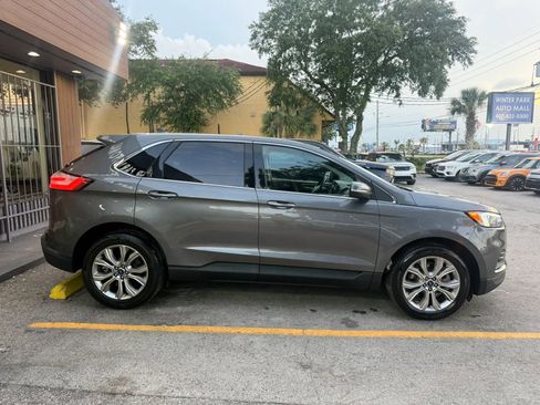 Used 2022 Ford Edge Titanium AWD/4WD image 4