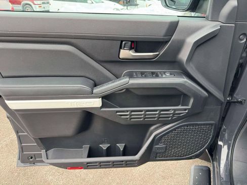 Used 2024 Toyota Tacoma TRD Sport image 14