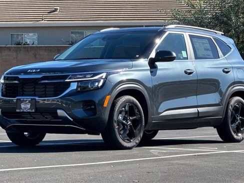 New 2026 Kia Seltos EX w/ EX Sunroof Package image 8