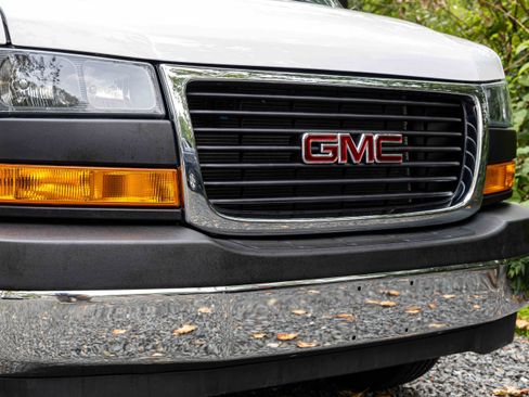 Used 2023 GMC Savana 2500 w/ Driver Convenience Package image 23