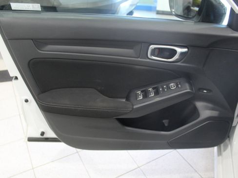 Used 2023 Honda Civic Sport image 15