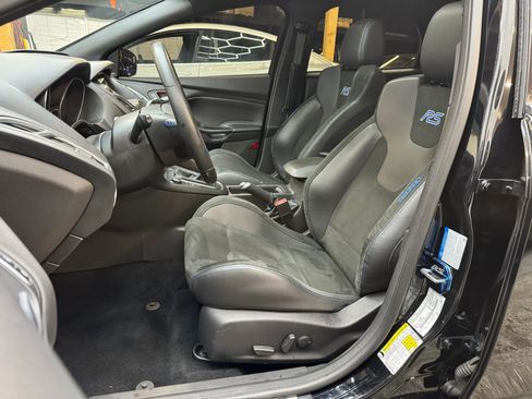 Used 2017 Ford Focus RS image 11