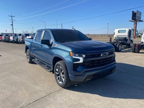 Used 2024 Chevrolet Silverado 1500 RST image 8