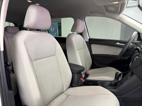Used 2019 Volkswagen Tiguan S FWD image 12