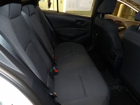 Used 2022 Toyota Corolla LE image 17