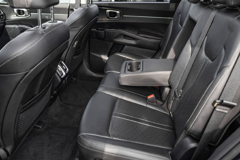 Used 2023 Kia Sorento S w/ Panoramic Sunroof Package FWD image 30