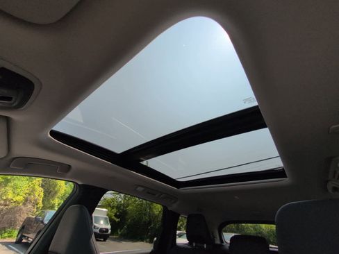 Used 2025 INFINITI QX60 Luxe image 3