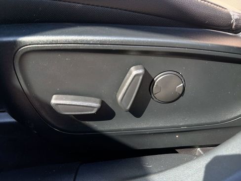 Used 2020 Ford Escape Titanium AWD/4WD image 14