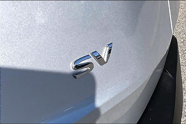 Used 2023 Nissan Rogue SV FWD image 8