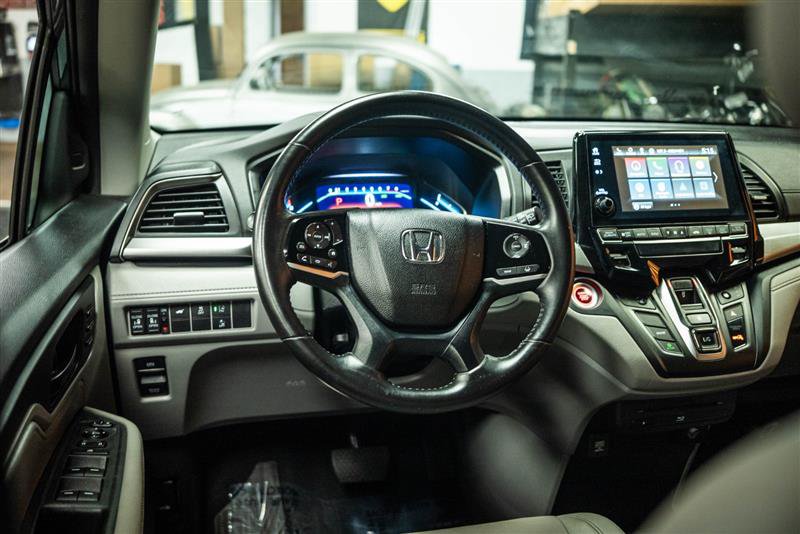 Used 2018 Honda Odyssey EX-L image 16