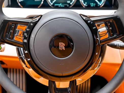 Used 2022 Rolls-Royce Phantom Sedan w/ The Phantom Package RWD image 82