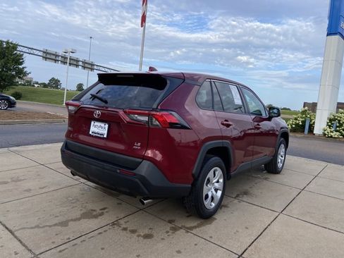 Used 2023 Toyota RAV4 LE AWD/4WD image 11