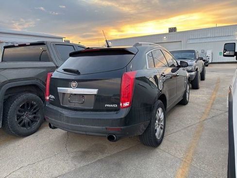 Used 2011 Cadillac SRX Luxury image 3