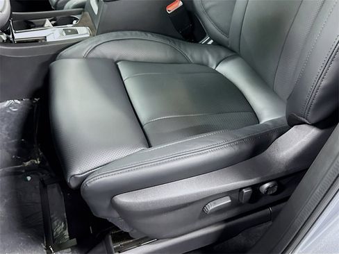 New 2026 Subaru Ascent Touring image 18