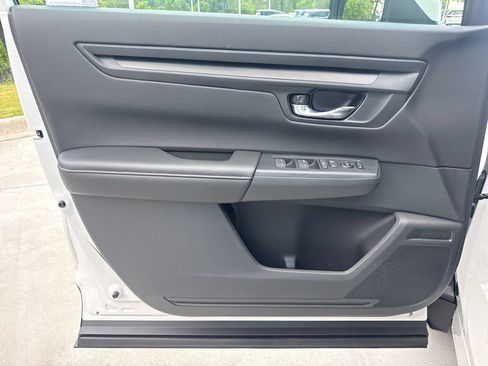 Used 2026 Honda CR-V LX image 13