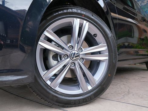 Used 2022 Volkswagen Jetta SE FWD image 42