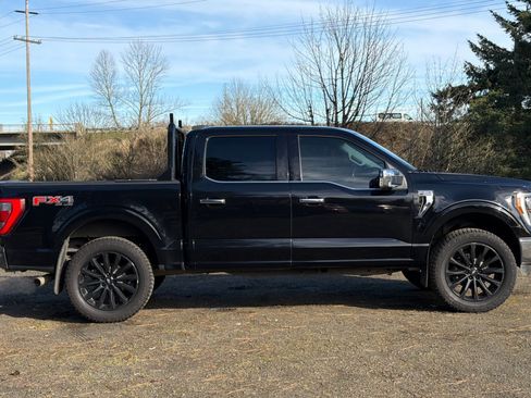 Used 2021 Ford F150 Lariat w/ Equipment Group 502A High image 3