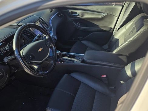 Used 2019 Chevrolet Impala LT image 17