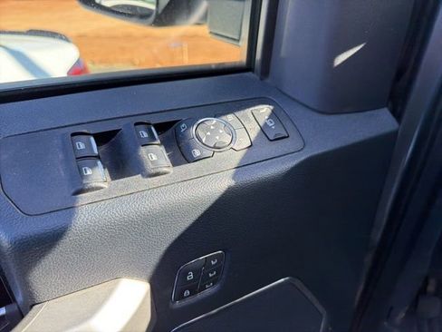 Used 2022 Ford F250 Lariat w/ Lariat Ultimate Package image 5