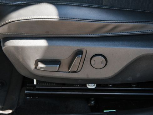 Used 2023 Kia Niro Wave FWD image 12