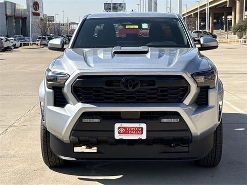 New 2026 Toyota Tacoma TRD Sport image 6