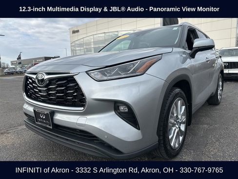 Used 2022 Toyota Highlander Limited image 1