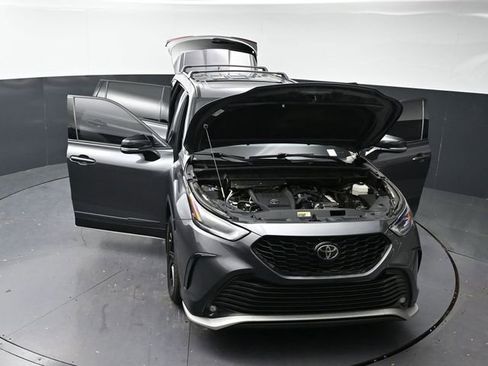 Used 2023 Toyota Highlander XSE image 43