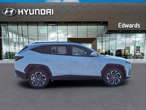 New 2026 Hyundai Tucson Limited image 8