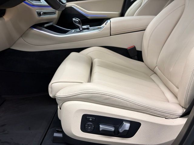 Used 2022 BMW X5 xDrive40i w/ Premium Package AWD/4WD image 20