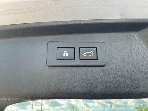 Certified 2024 Subaru Outback Premium AWD/4WD image 11