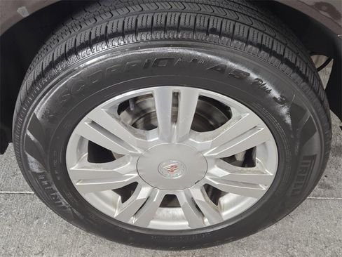 Used 2015 Cadillac SRX Luxury w/ Driver Awareness Package image 13