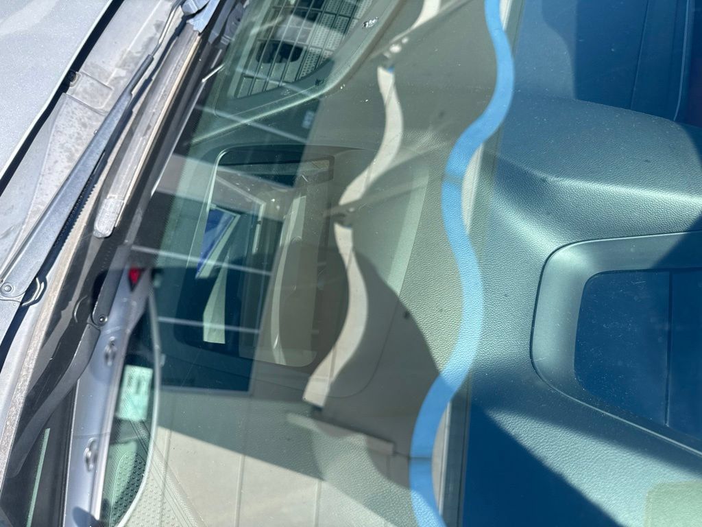 Used 2018 Chevrolet Camaro LT RWD image 8