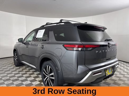 Used 2024 Nissan Pathfinder Platinum w/ Cargo Package AWD/4WD image 7