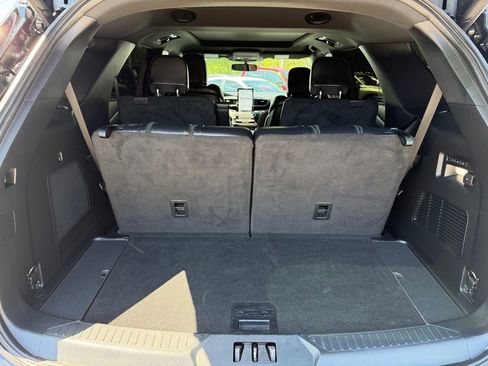 Used 2020 Ford Explorer ST w/ ST Street Pack image 7