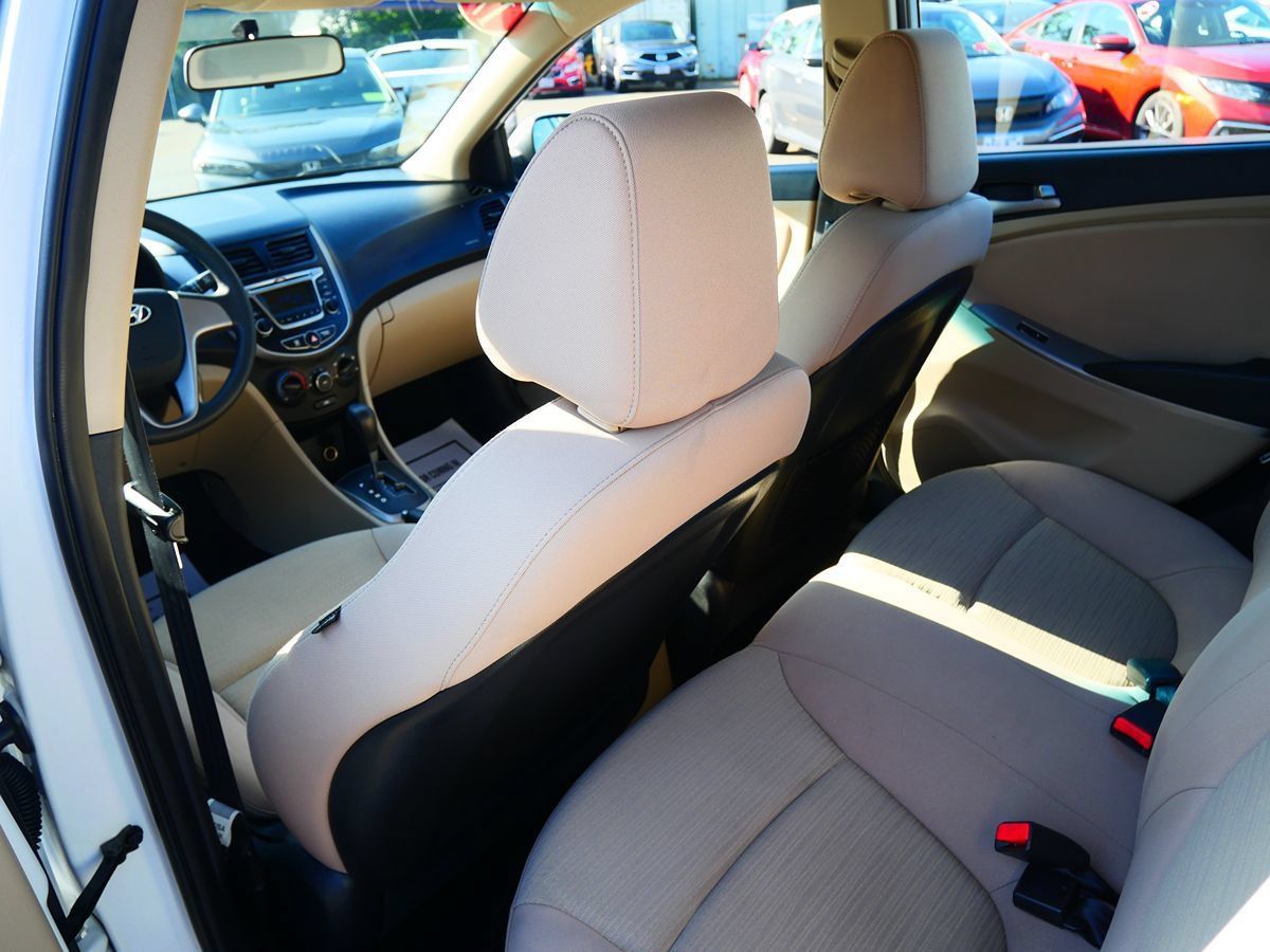Used 2017 Hyundai Accent SE FWD image 18