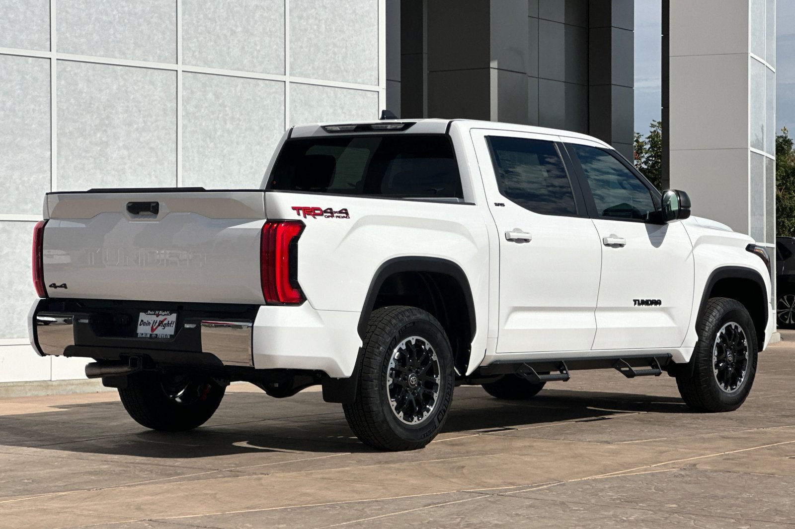 New 2026 Toyota Tundra SR5 w/ TRD Off-Road Package AWD/4WD image 4