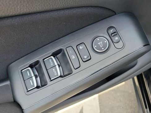 Used 2023 Honda Civic Sport image 19