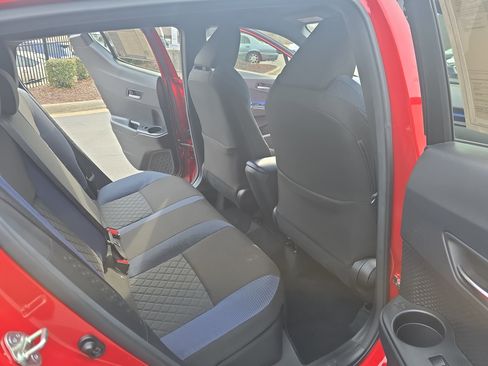 Used 2021 Toyota C-HR XLE image 11