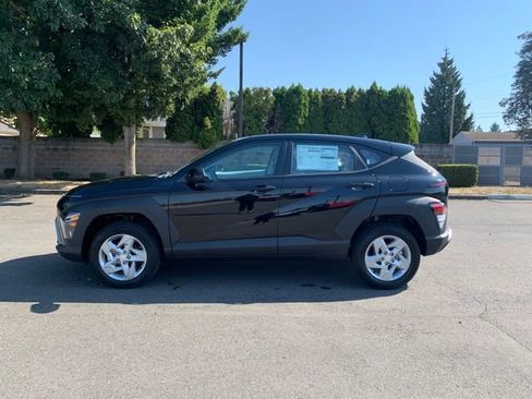 New 2026 Hyundai Kona SE image 2