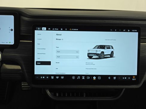 Used 2024 Rivian R1S Adventure AWD/4WD image 29