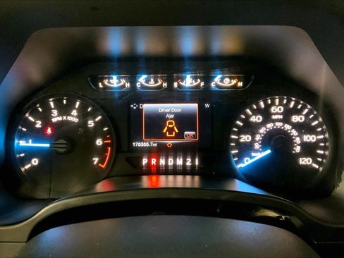 Used 2017 Ford F150 XL w/ Equipment Group 101A Mid image 20