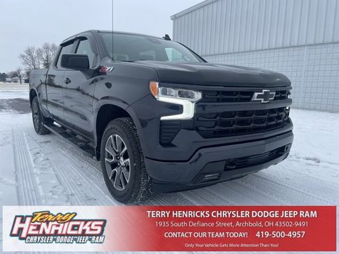 Used 2022 Chevrolet Silverado 1500 RST w/ Z71 Off-Road Package image 1