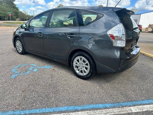 Used 2012 Toyota Prius V Two FWD image 4