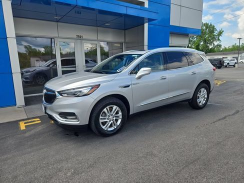 Certified 2020 Buick Enclave Essence w/ Sound and Sites Package FWD image 2